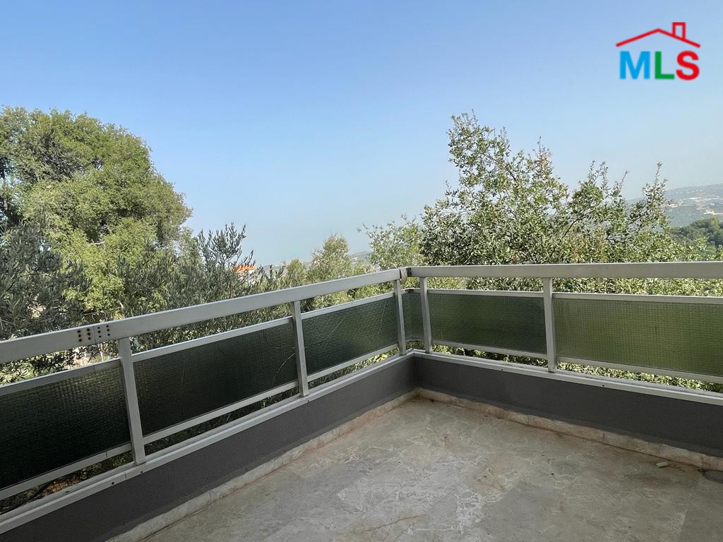 Old Furnished House For Sale In Nahr Ibrahim- Zaaitrieh