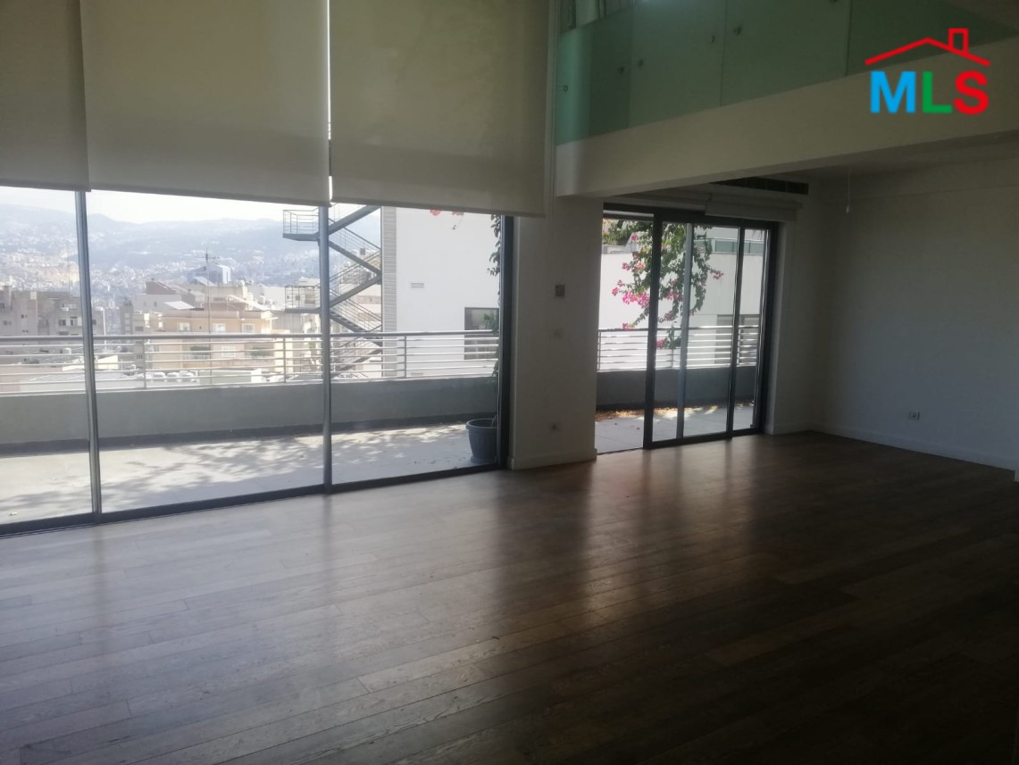 Spacious Duplex With Open view for Sale In Achrafieh, Sioufi