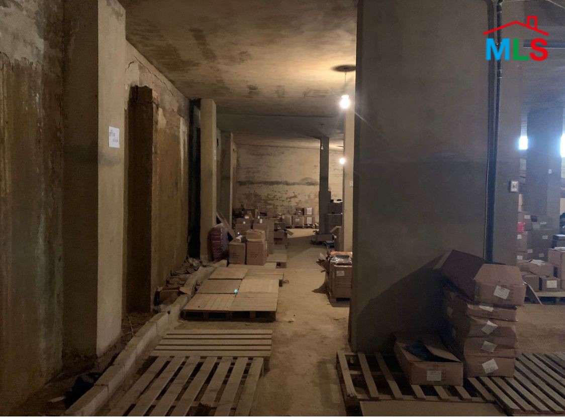 Open Space Warehouse for Sale In Bouchrieh