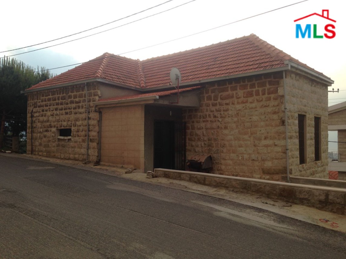 370 SQM Land With Old House for Sale in Khenchara