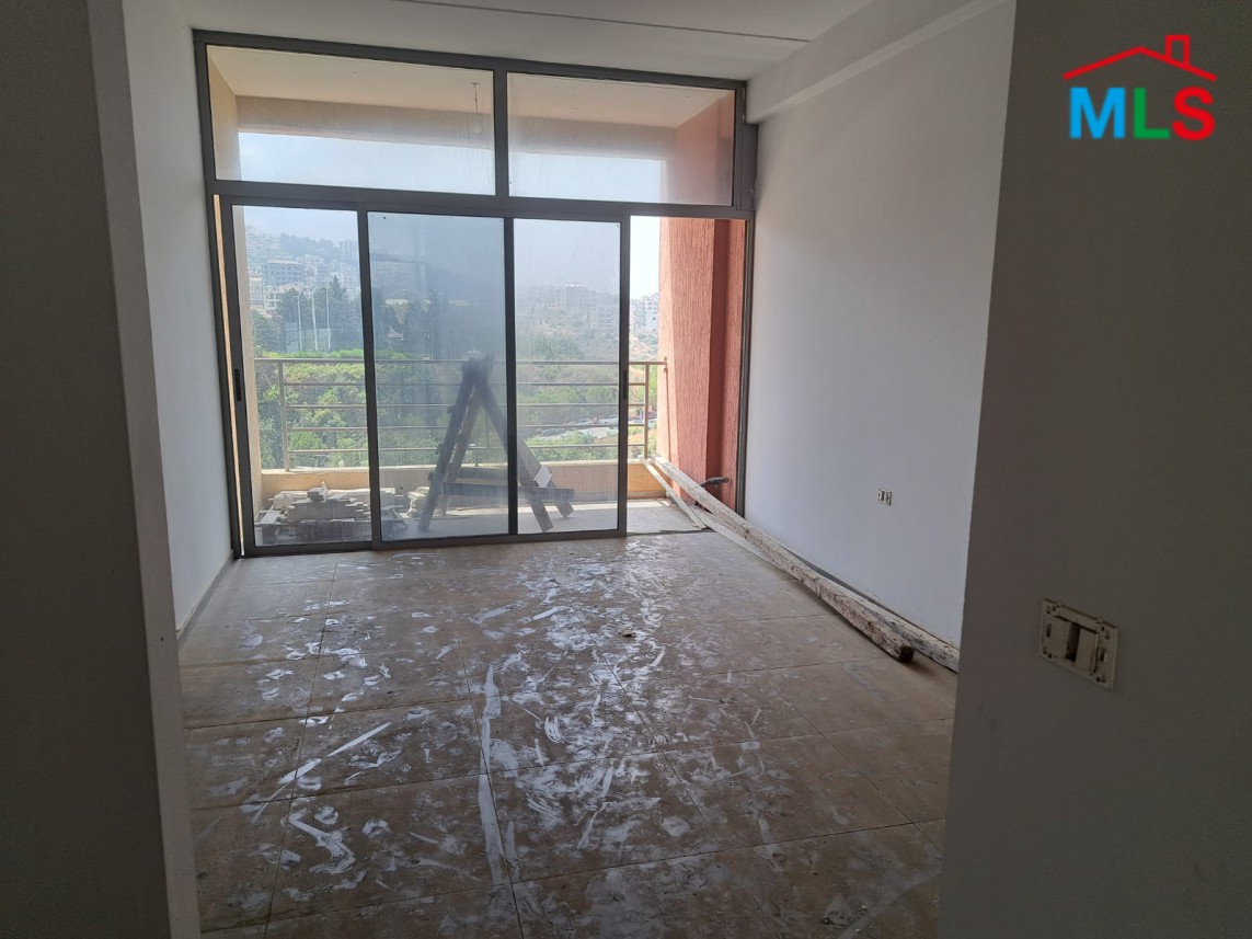 Foyer Building for Sale in Blat near LAU