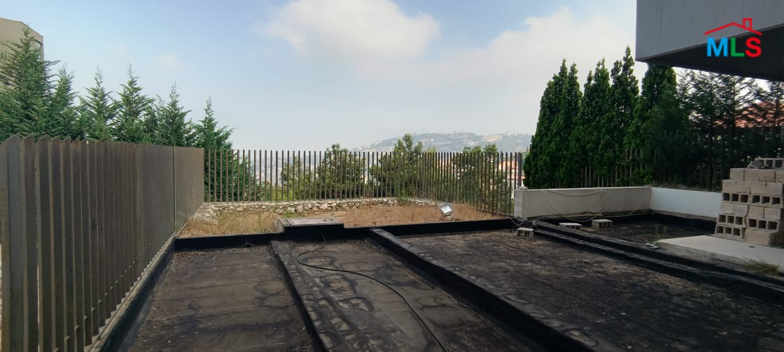 Spacious Apartment with Garden for Sale in Kfarhbeib