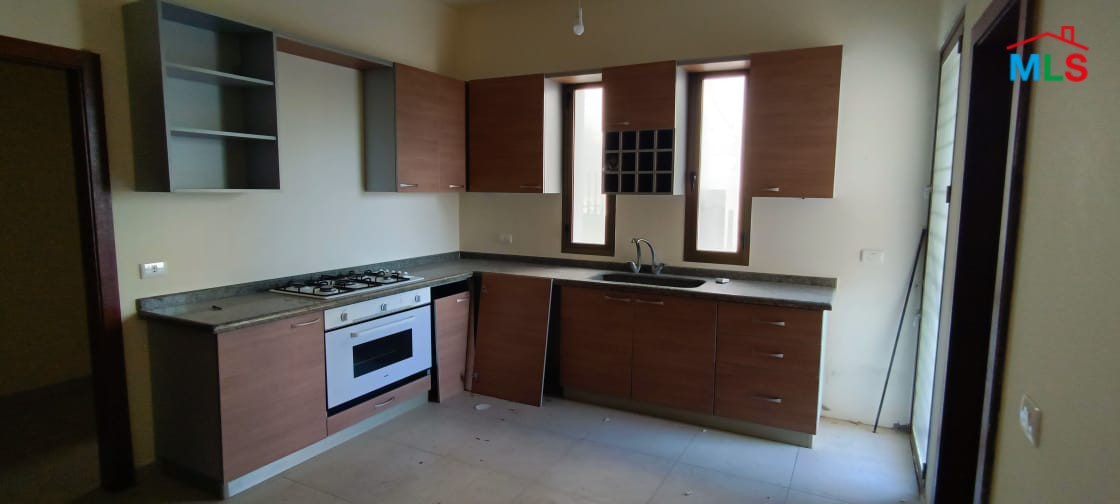 Spacious Apartment with Garden for Sale in Kfarhbeib