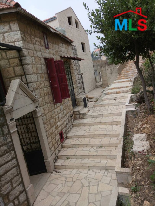 A Sublime Traditional House for Sale In Beit Chabeb