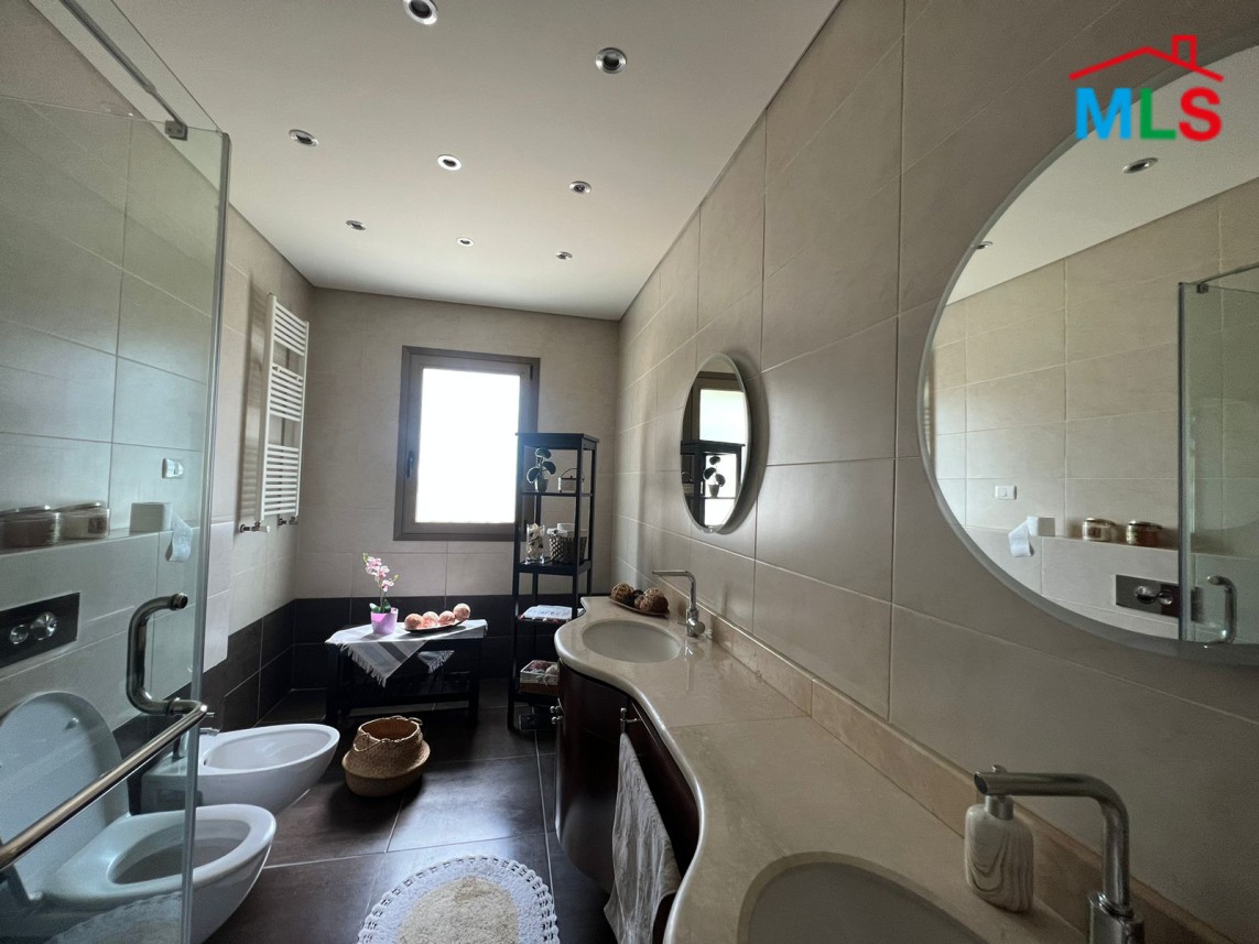 A Deluxe Apartment with an Open View For Sale In Kfarhbeib