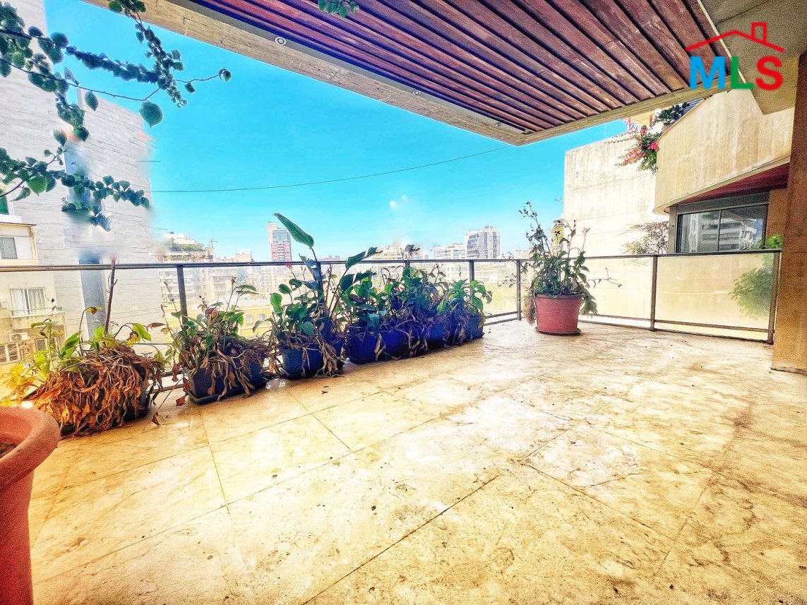 4-Bedroom Apartment for Sale in Achrafieh, Carré D'or