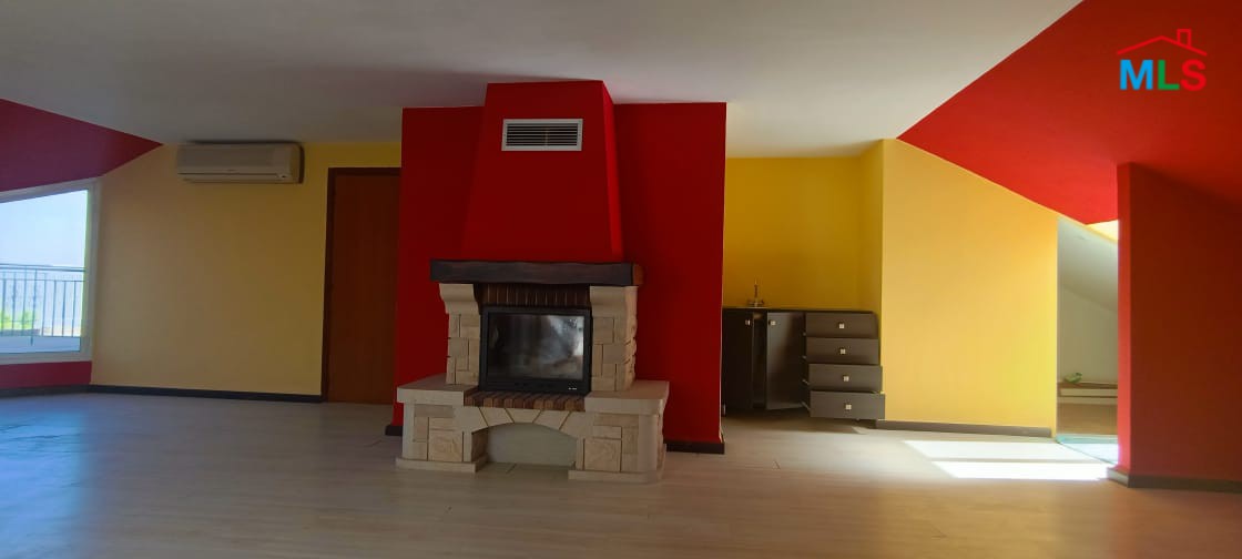 Duplex for Sale In A Prime location In Fatqa