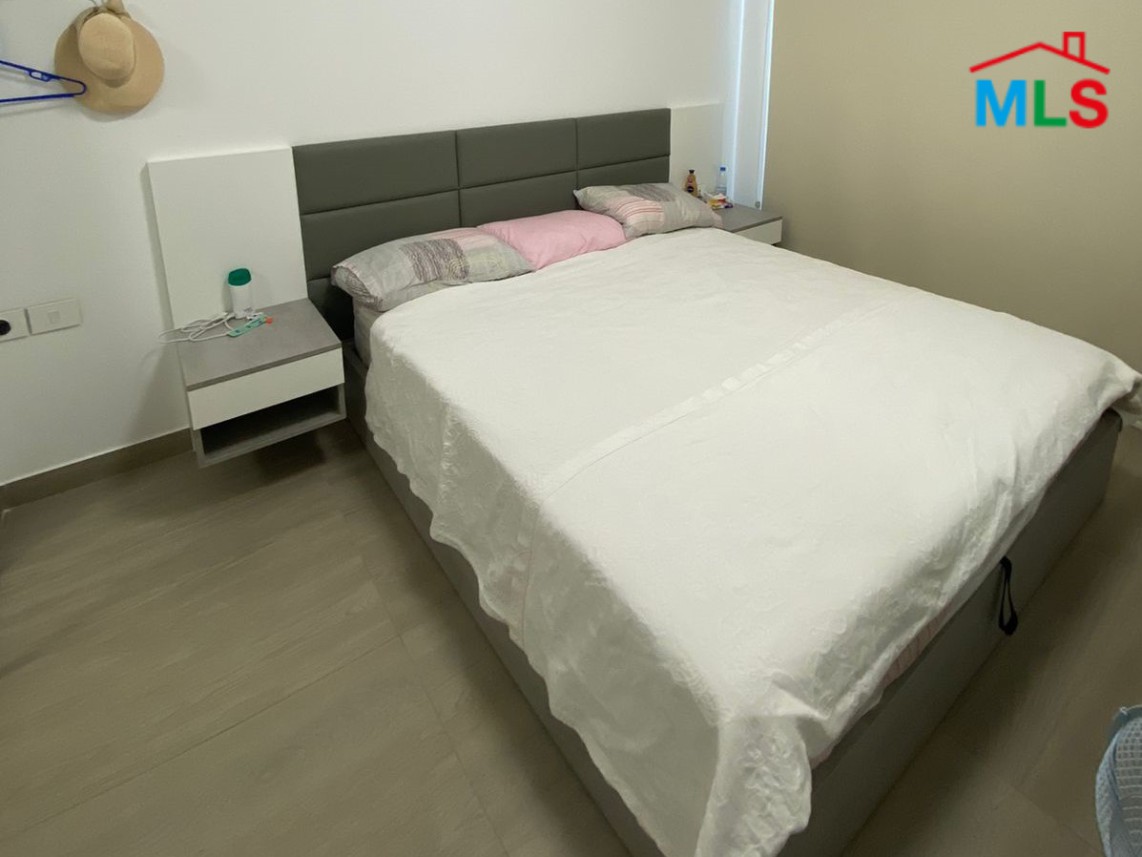 Furnished Chalet for Sale in Miramar