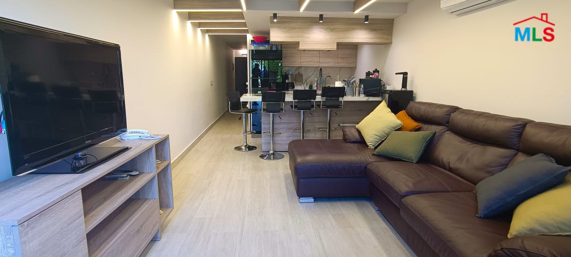 High-End Furnished and Renovated Chalet for Sale In Kaslik
