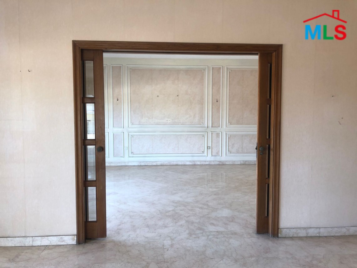 400 SQM Apartment for Sale in Badaro 24-Hour Electricity!