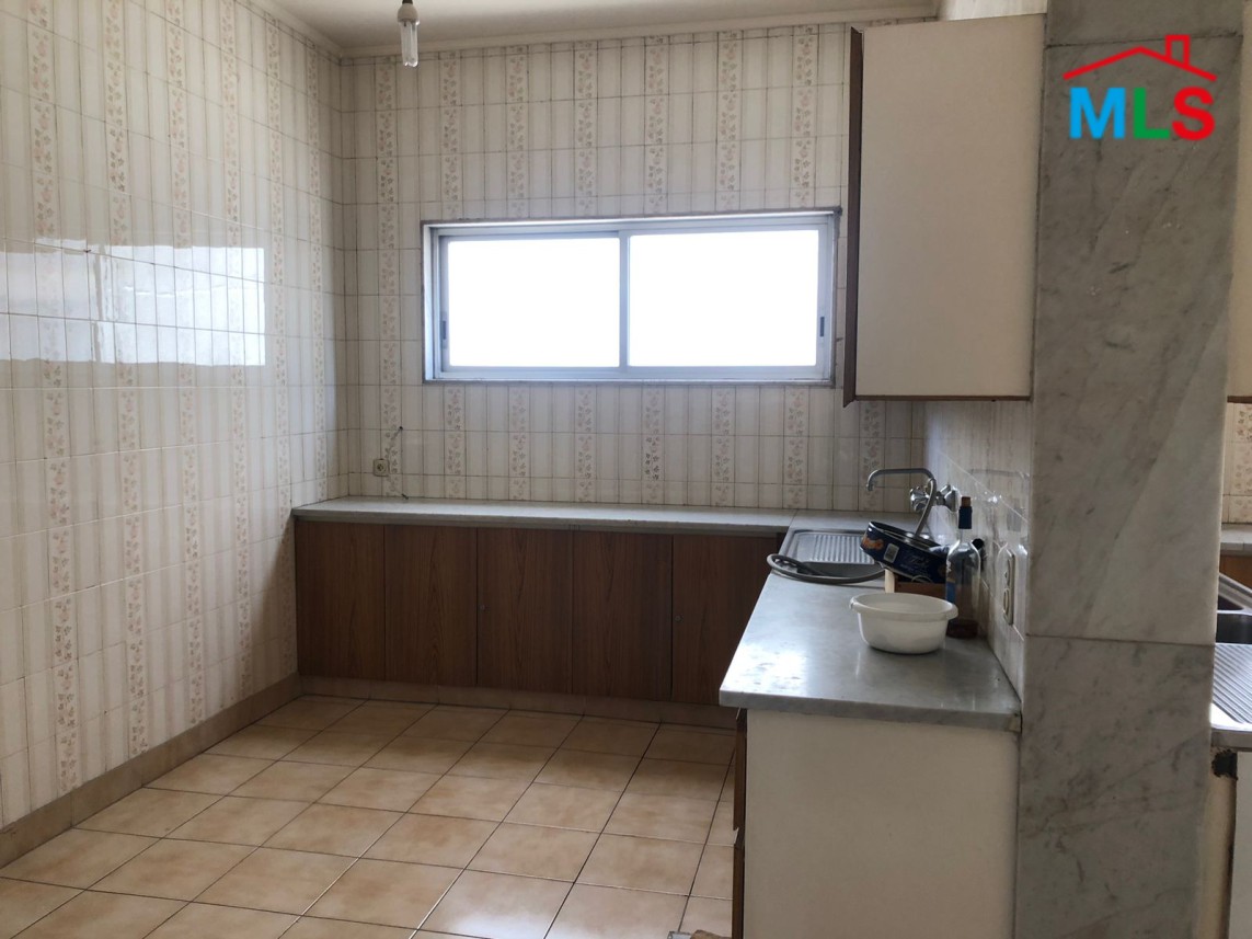 400 SQM Apartment for Sale in Badaro 24-Hour Electricity!