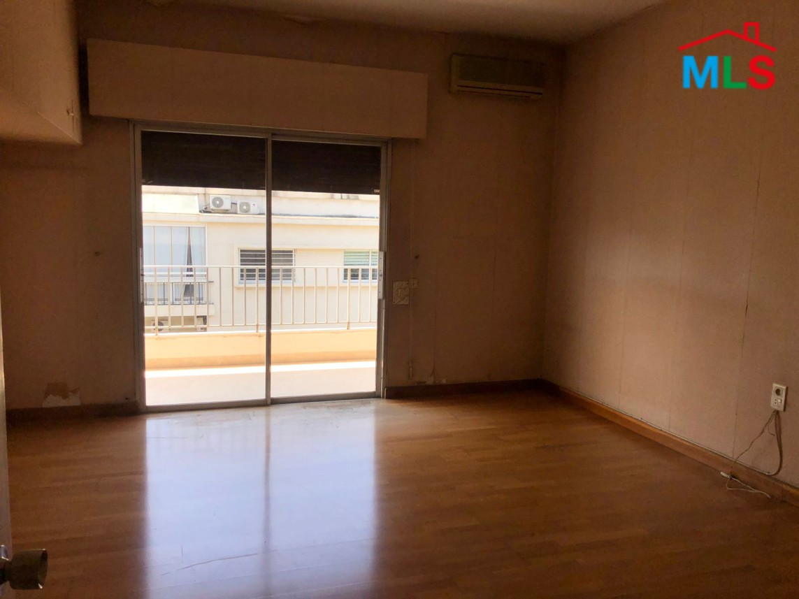 400 SQM Apartment for Sale in Badaro 24-Hour Electricity!