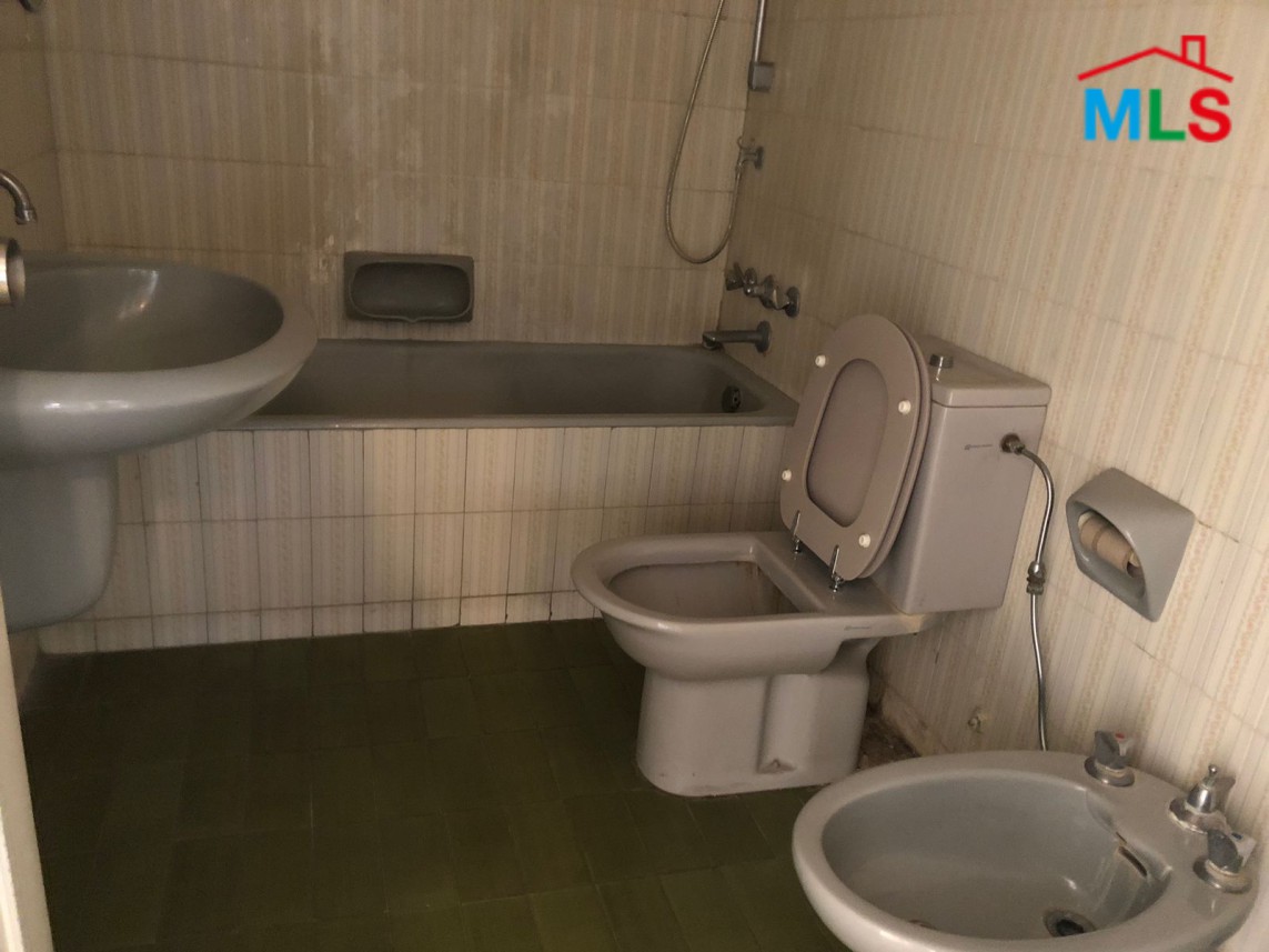 400 SQM Apartment for Sale in Badaro 24-Hour Electricity!