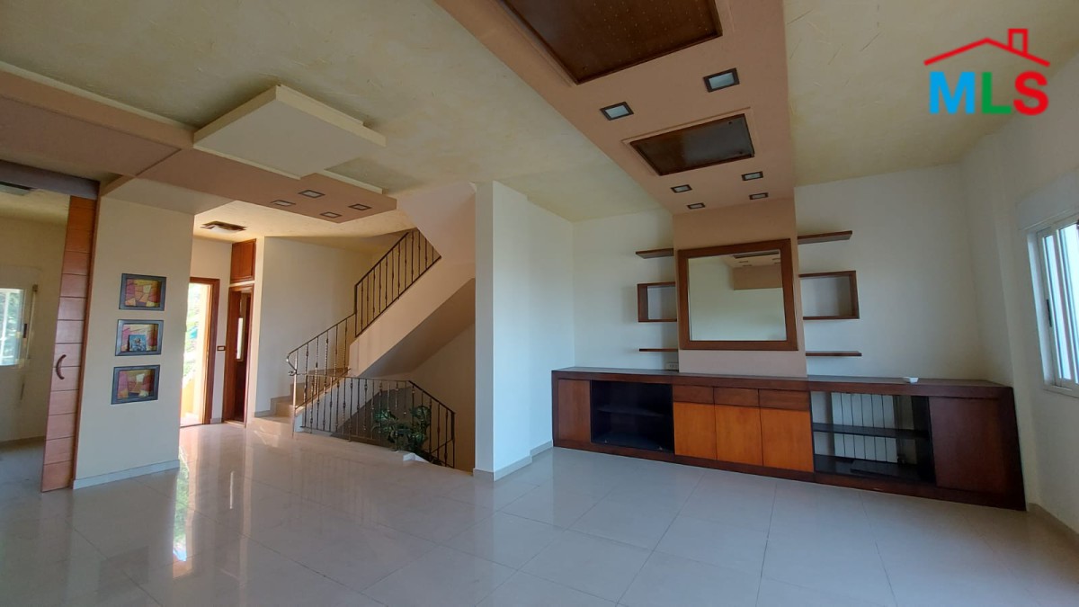 Private High End and Decorated Triplex for Sale In Aamchit