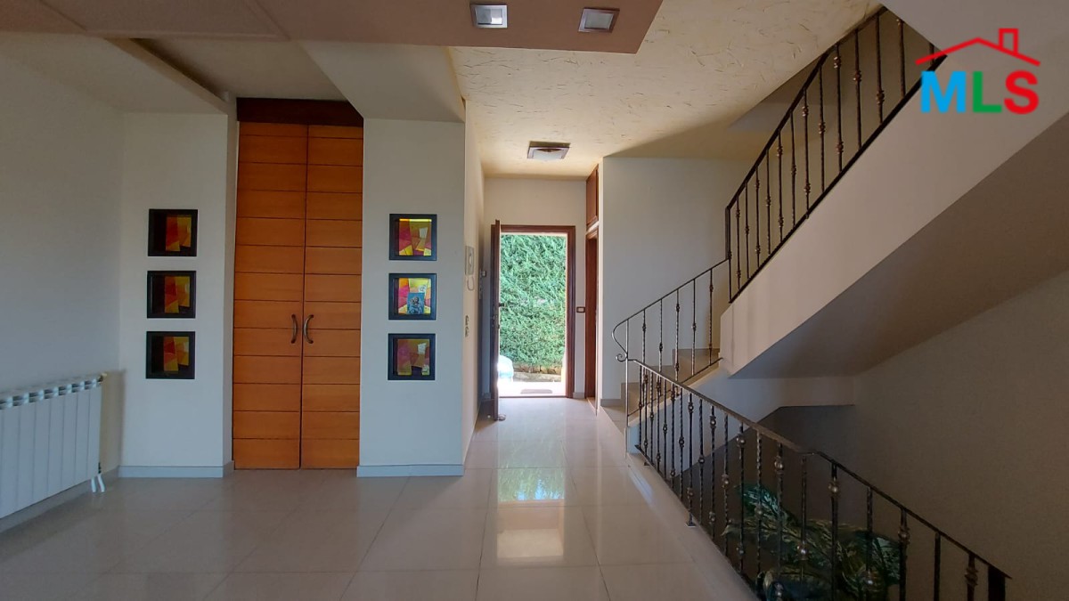 Private High End and Decorated Triplex for Sale In Aamchit