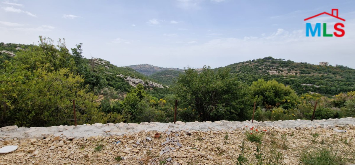 Private Villa in Hadtoun with Mountain View for Sale