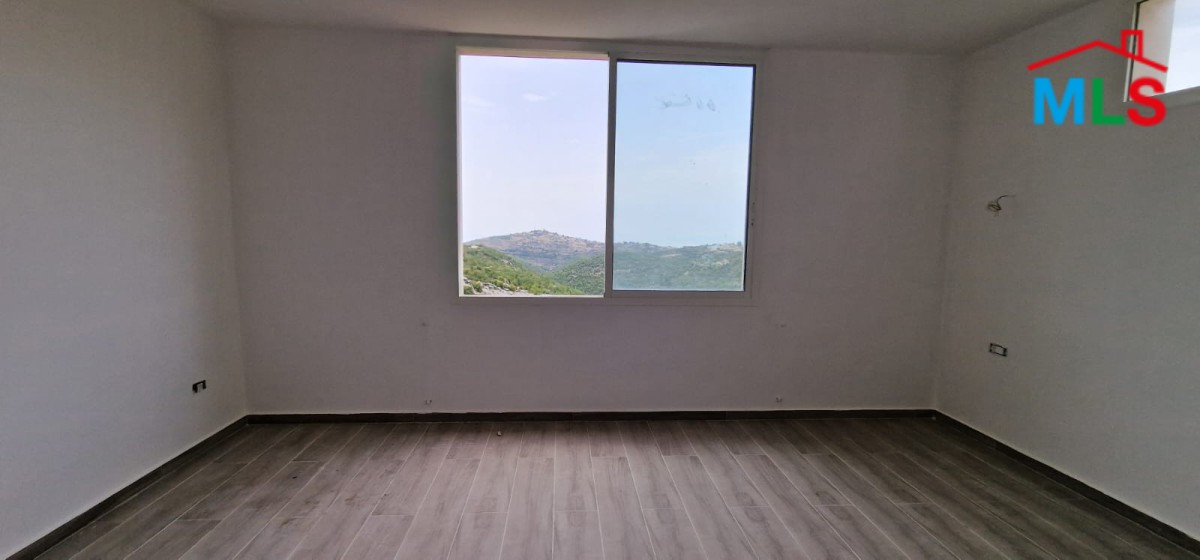 Private Villa in Hadtoun with Mountain View for Sale