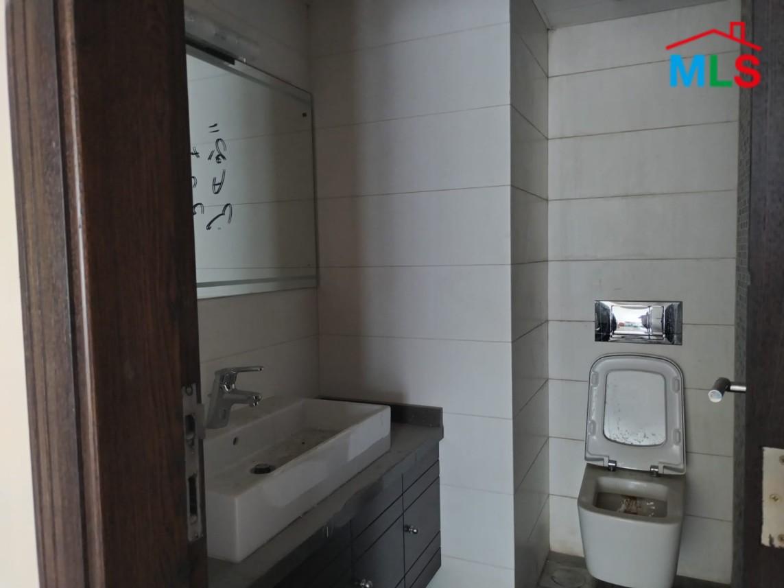 260 sqm apartment with 260 sqm roof for Sale in Jounieh