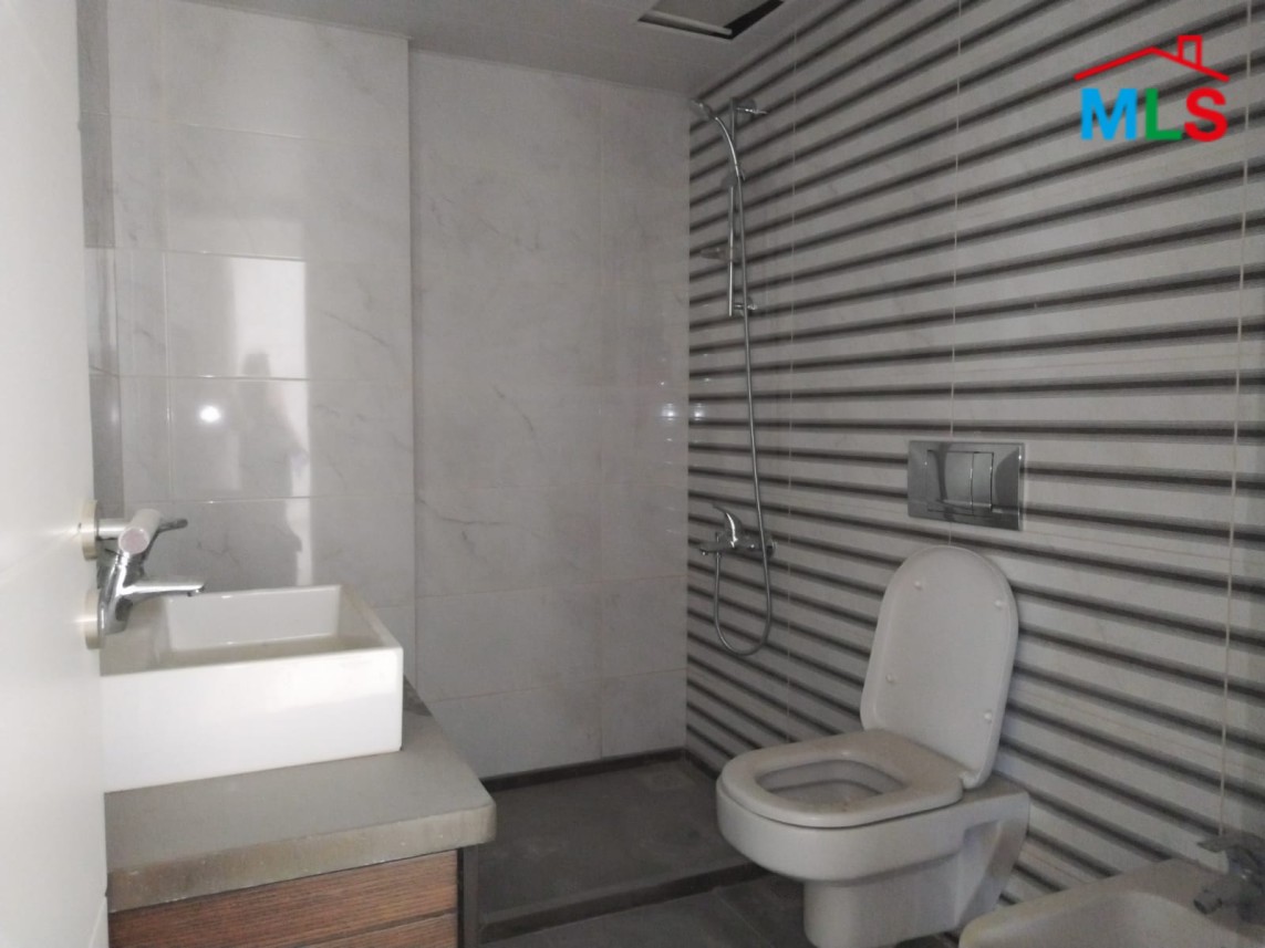 260 sqm apartment with 260 sqm roof for Sale in Jounieh