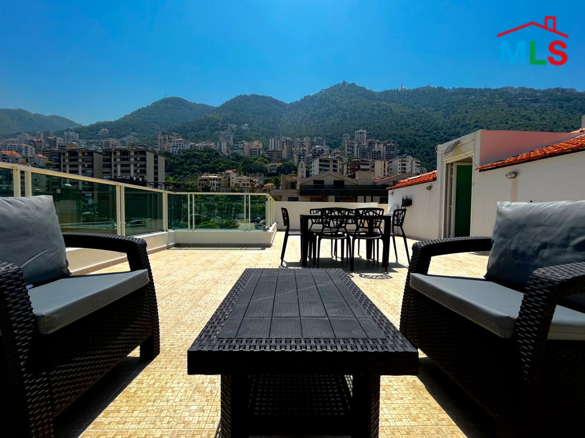 Duplex with 185 SQM Roof & Sea View for Sale in Jounieh