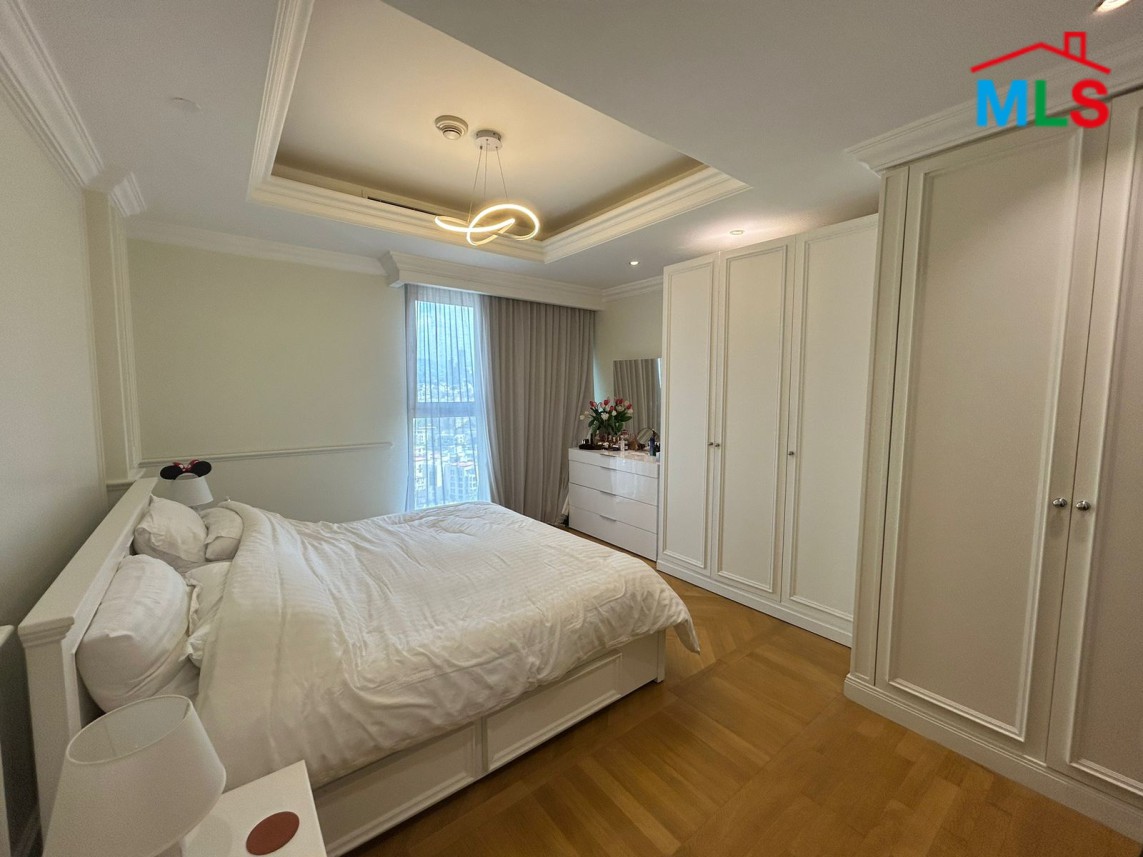 Stylish Apartment for Sale in Downtown On A High Floor with a 20sqm Terrace