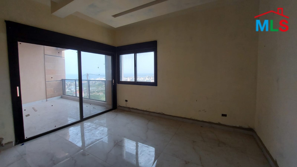 Apartment With Garden For Sale in Batroun