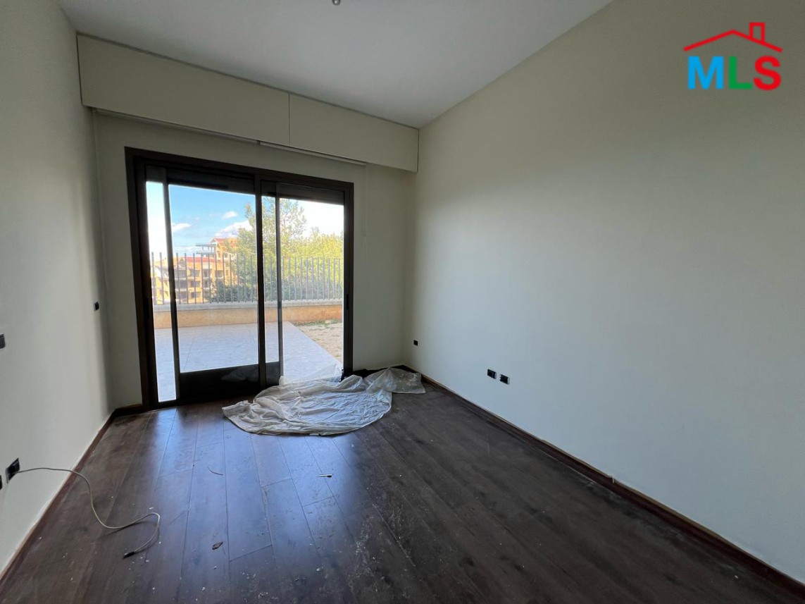 Apartment for Sale in Adma With A Lovely Garden