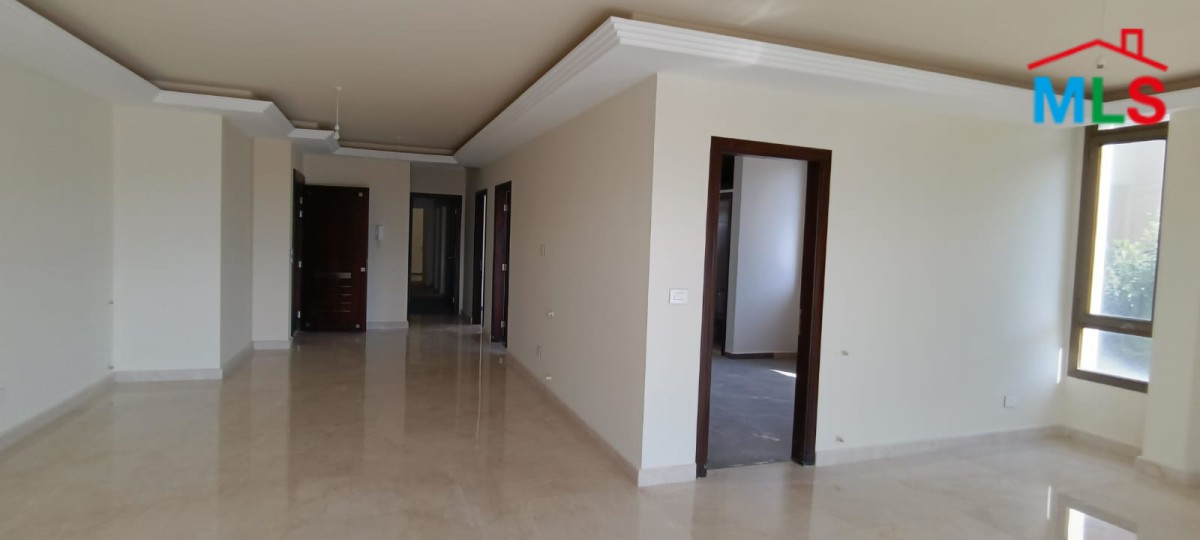 Spacious Apartment for Sale In Shayle