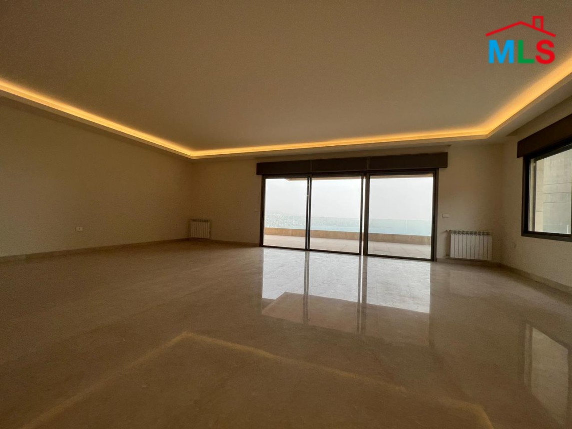 Deluxe And Decorated Apartment With Terrace for Sale in Adma