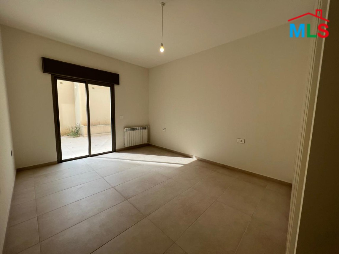 Deluxe And Decorated Apartment With Terrace for Sale in Adma