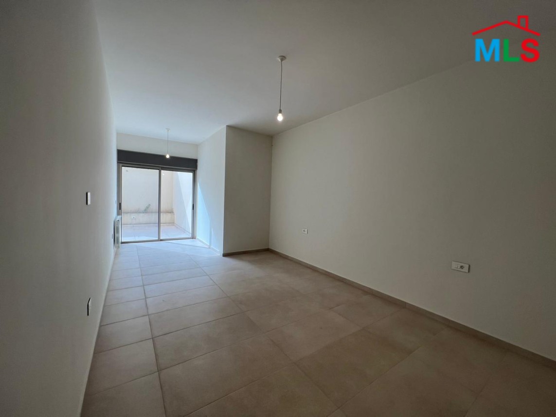 Deluxe And Decorated Apartment With Terrace for Sale in Adma