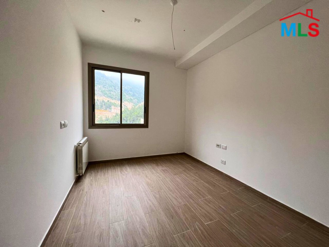 Apartment for Sale In A Calm Area in Adma