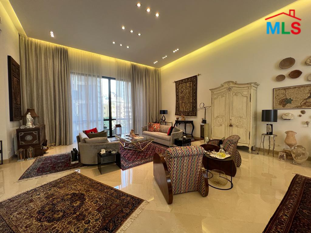 Charming Unfurnished Loft for Sale in Achrafieh, Carré D'Or