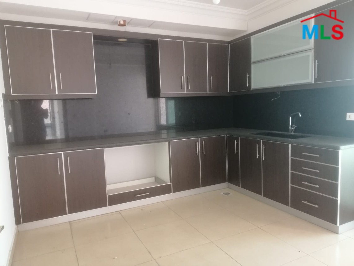Luminous Apartment with Roof Terrace For Sale in Sioufi, Achrafieh