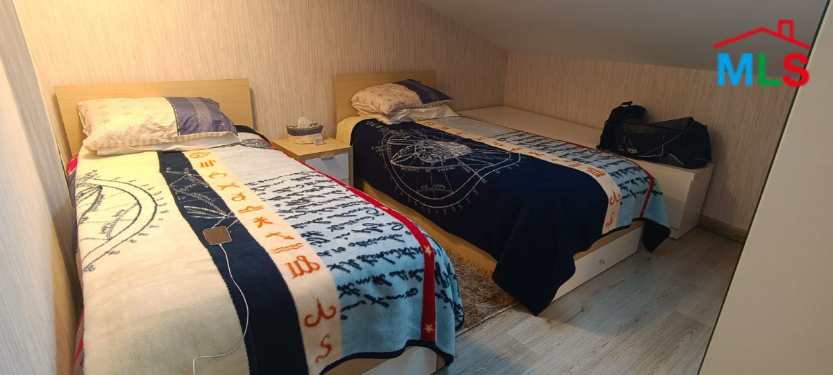 Furnished Chalet for Sale in San Antonio
