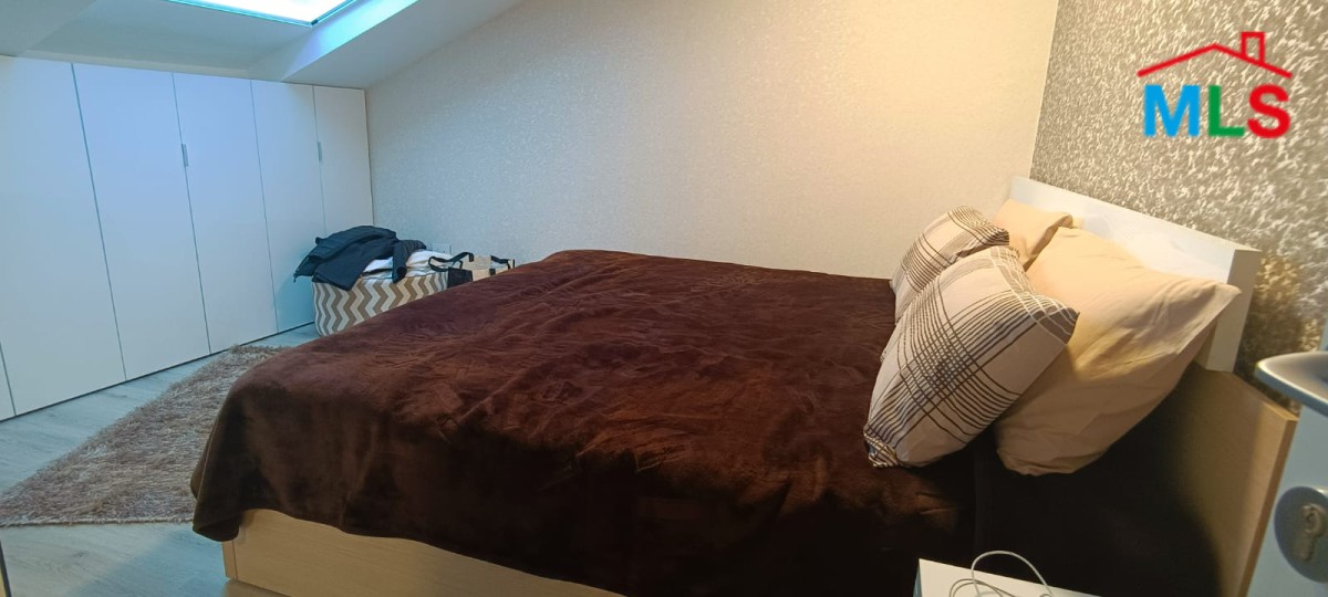 Furnished Chalet for Sale in San Antonio