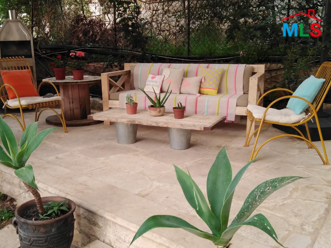 Unfurnished Apartment for Sale in Hboub with A Large Garden