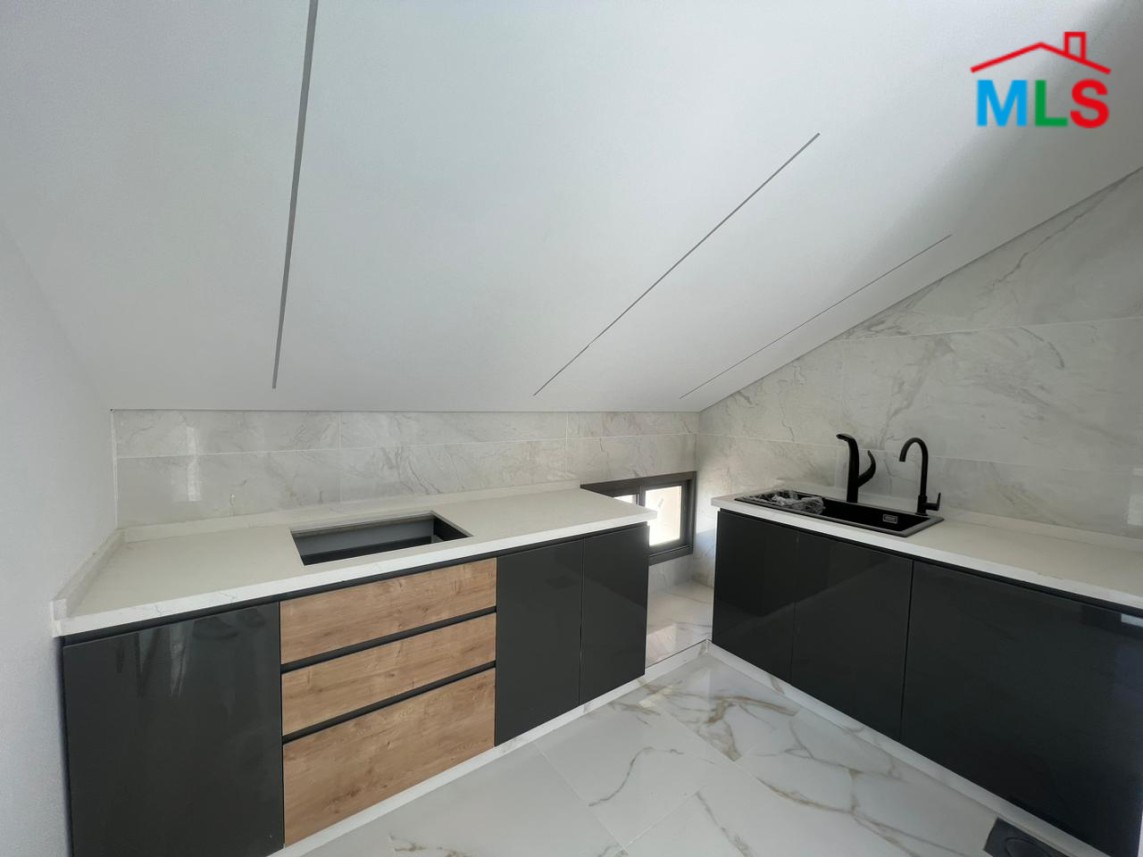 Wonderful duplex for Sale in Adma with A Garden, Terrace and a Beautiful view.