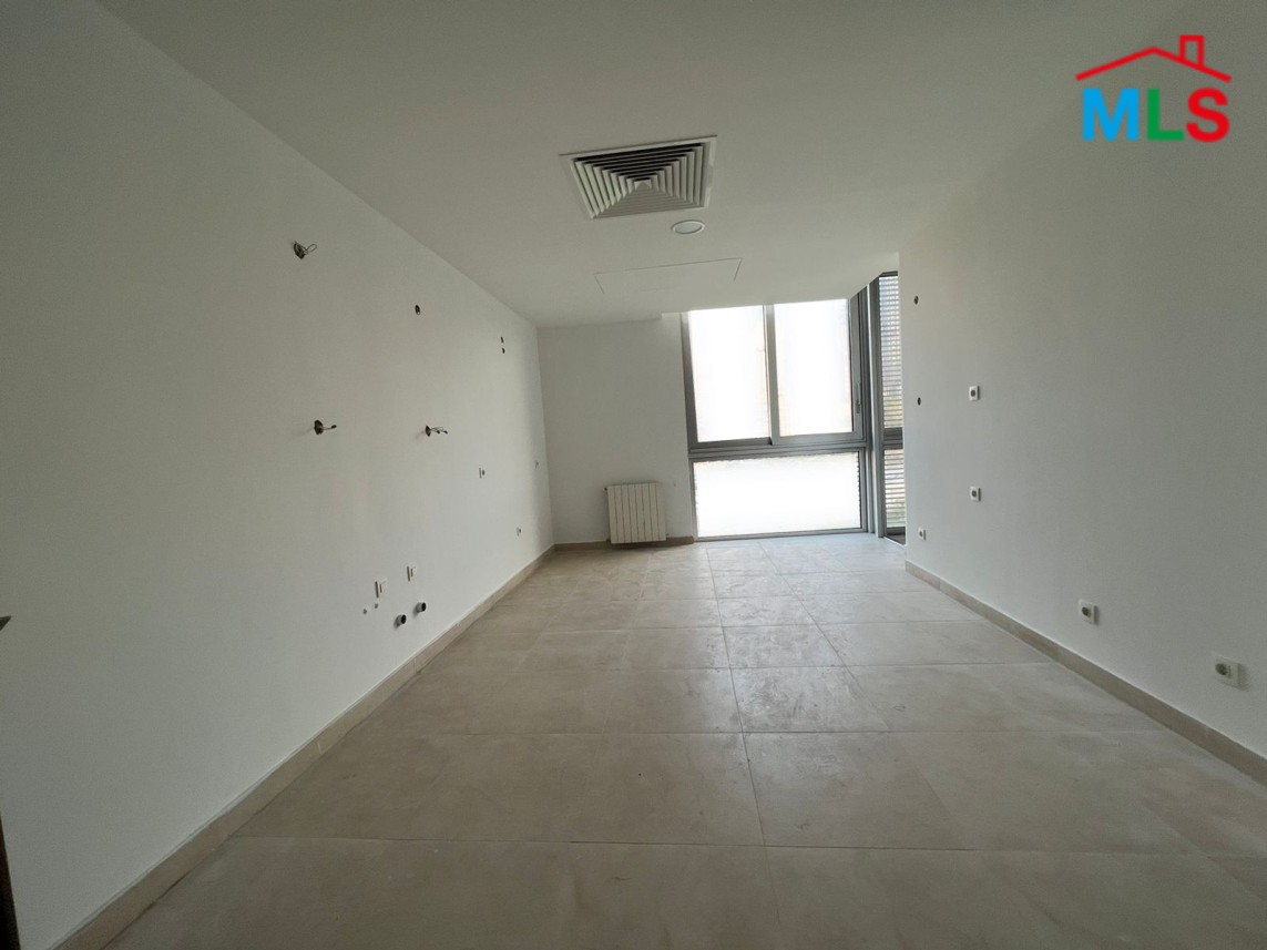 Apartment with Full Sea View for Sale in Downtown