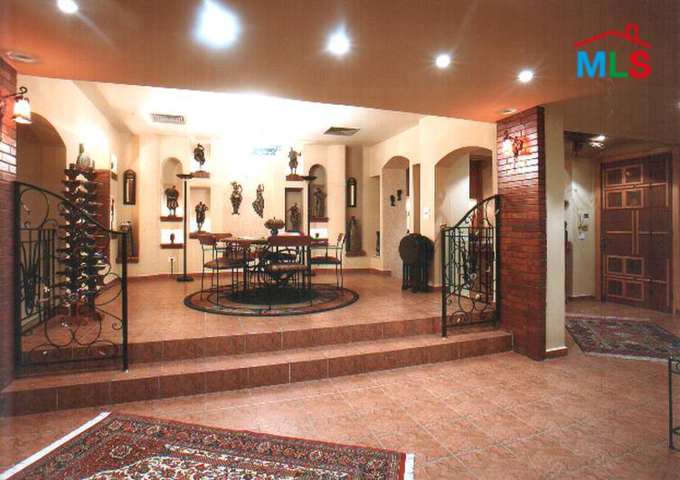 Wonderful Furnished Villa With Garden And Pool For Sale In Adma
