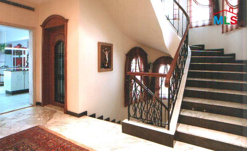 Wonderful Furnished Villa With Garden And Pool For Sale In Adma