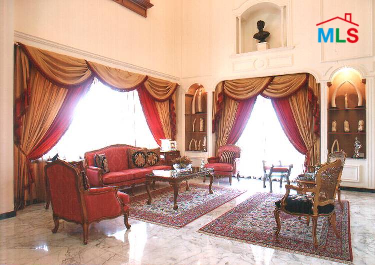 Wonderful Furnished Villa With Garden And Pool For Sale In Adma