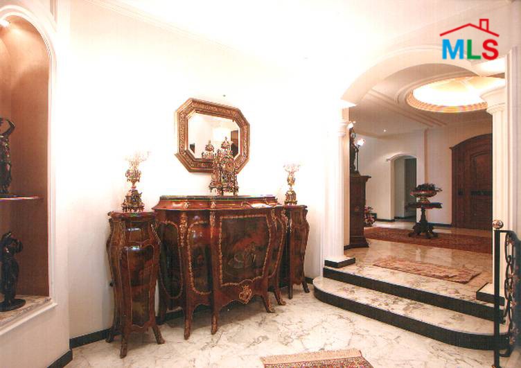 Wonderful Furnished Villa With Garden And Pool For Sale In Adma