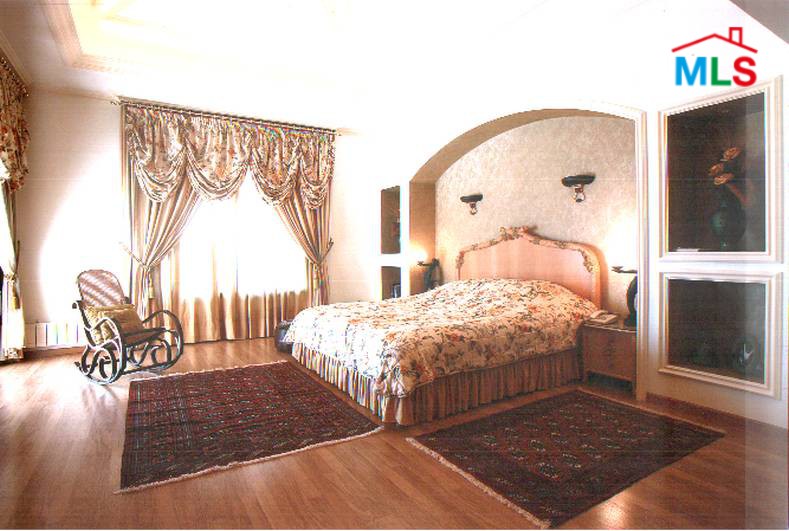 Wonderful Furnished Villa With Garden And Pool For Sale In Adma