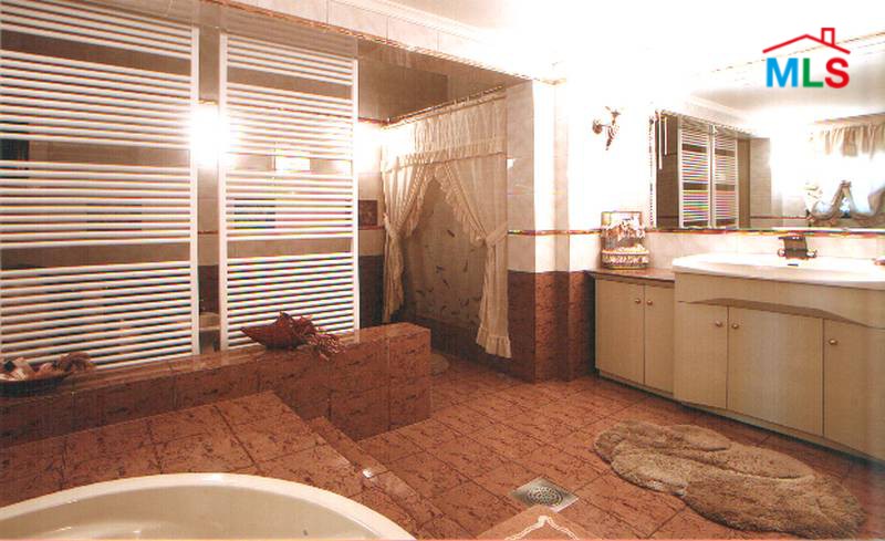 Wonderful Furnished Villa With Garden And Pool For Sale In Adma
