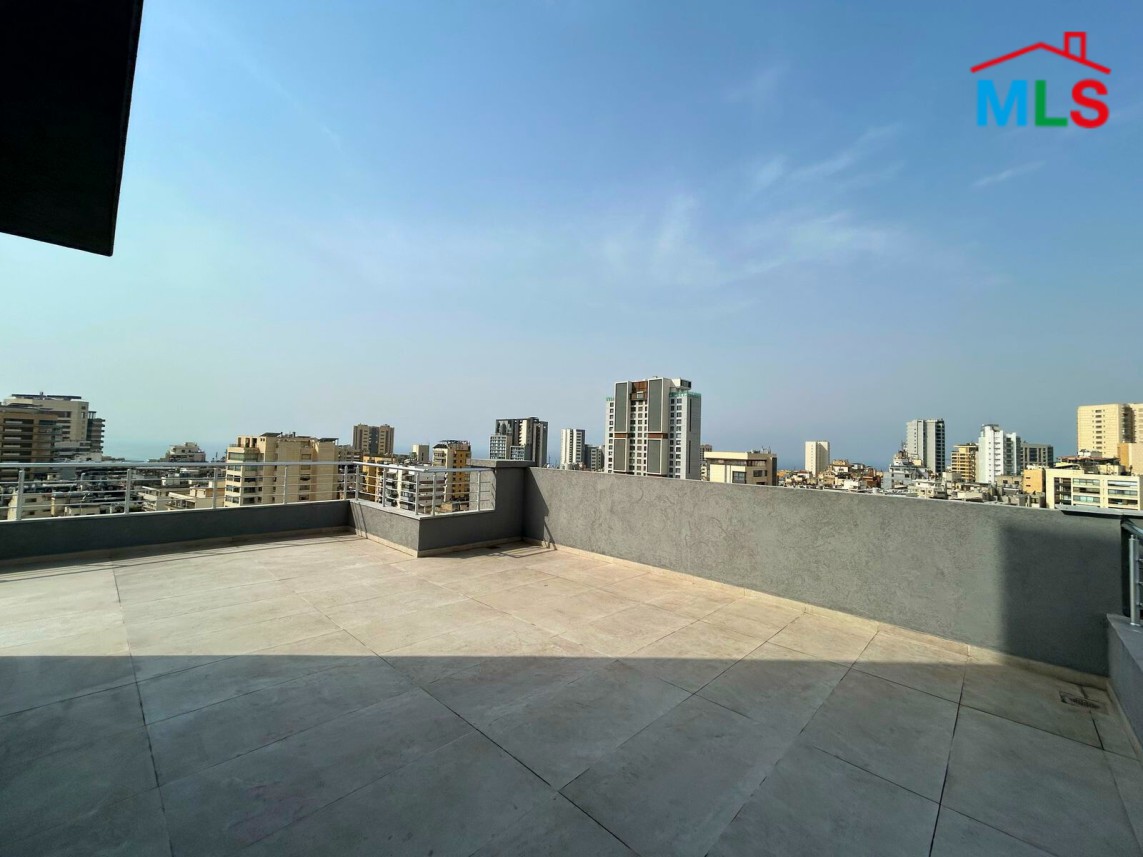 Penthouse with Terraces and Amazing Sea View For Sale in Verdun