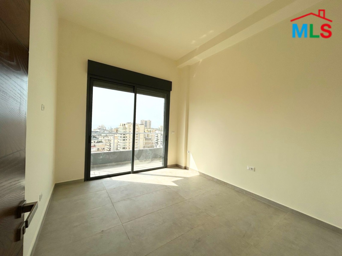 Penthouse with Terraces and Amazing Sea View For Sale in Verdun