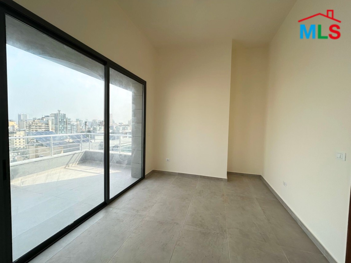 Penthouse with Terraces and Amazing Sea View For Sale in Verdun