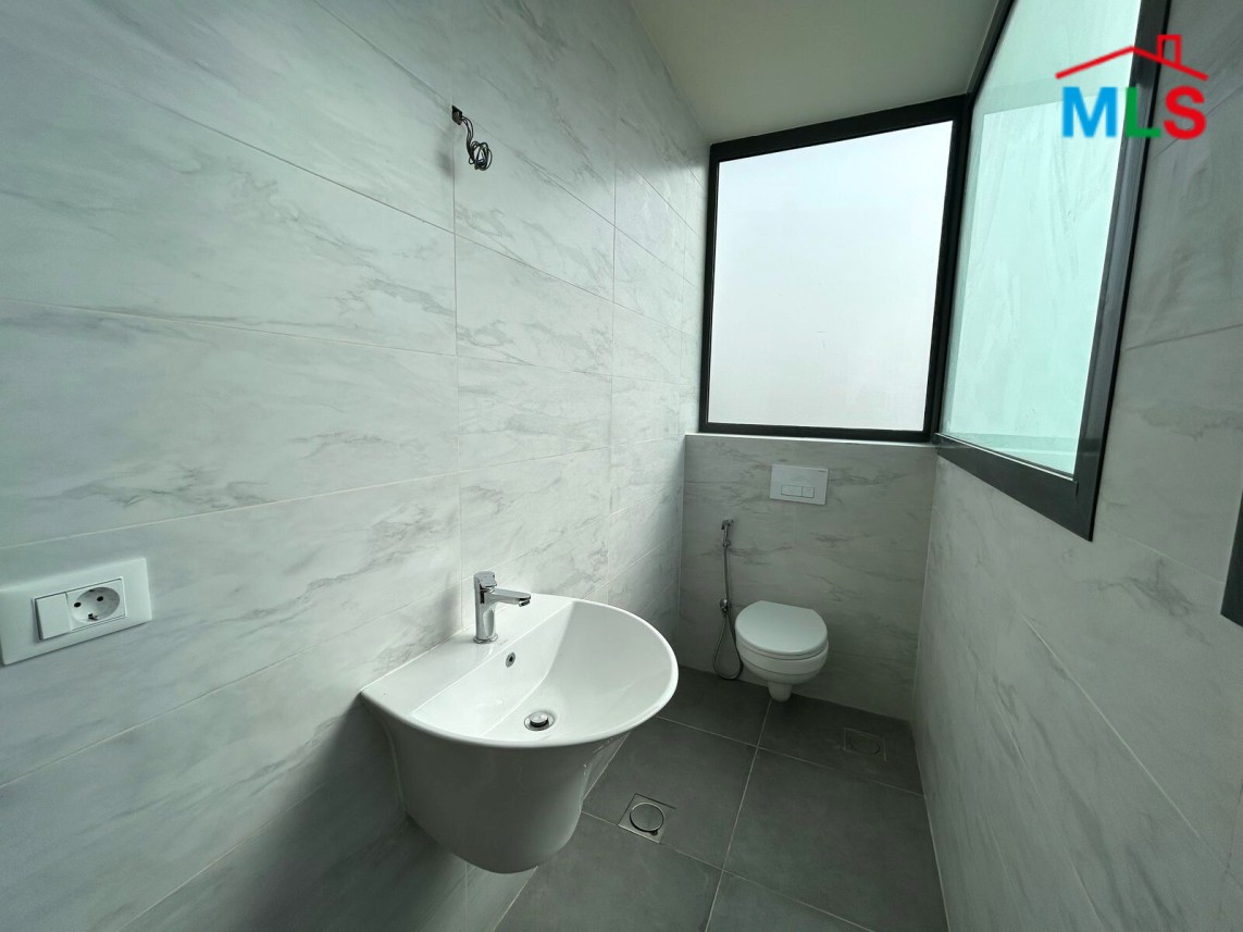 Penthouse with Terraces and Amazing Sea View For Sale in Verdun