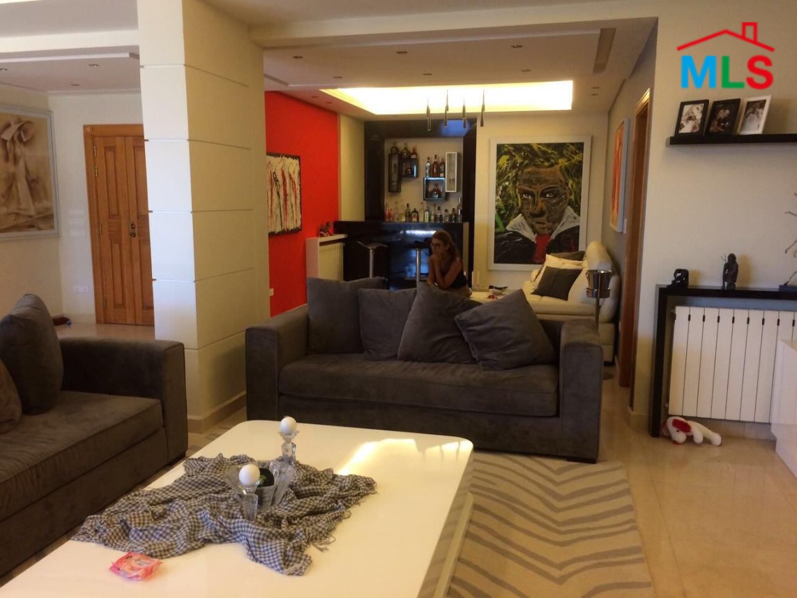 High-End Furnished Apartment with Terrace for Sale in New Shayle